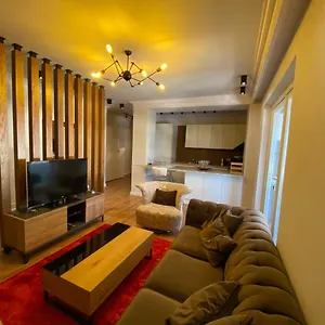 Apartment Mel's Place, Tirana